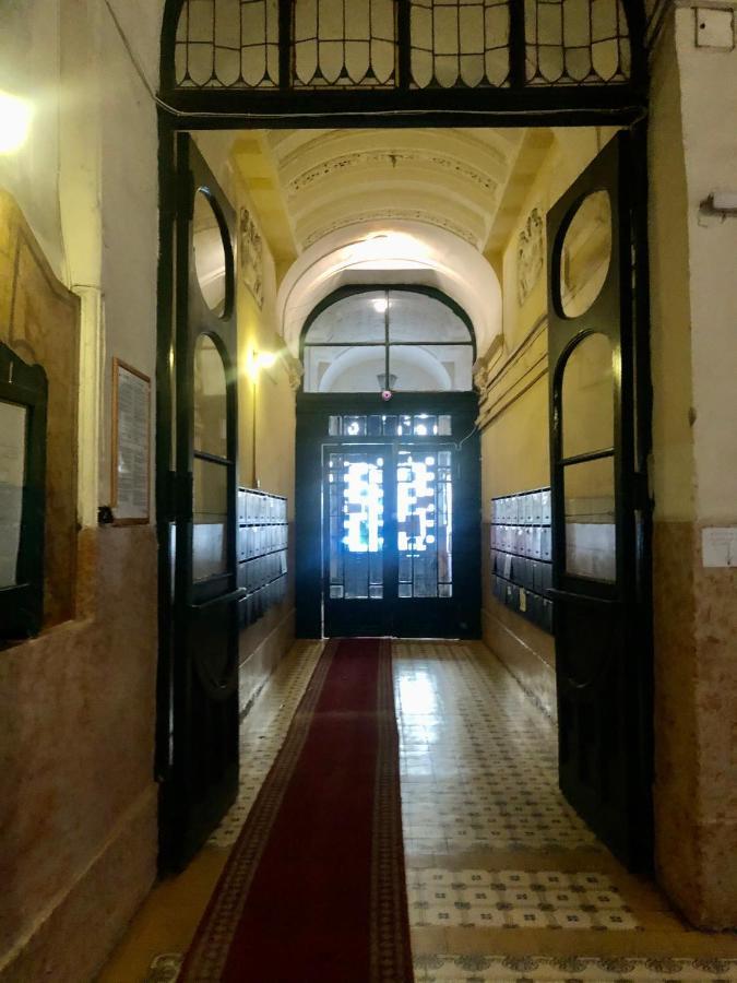 King Of Church Budapesta Exterior foto